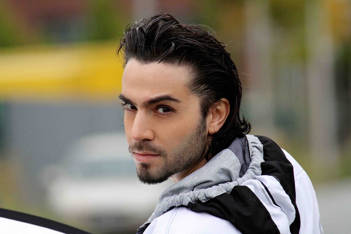 اسماعیل یکا از خواننده های مشهور ترکیه