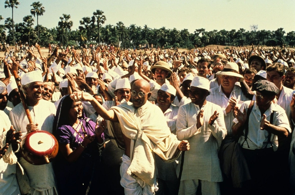 فیلم Gandhi از لیست بهترین فیلم تاریخی